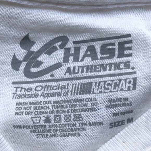 Chase Authentics White NASCAR Kyle Busch 18 Short Sleeve Graphic T Shirt Top - Picture 2 of 4